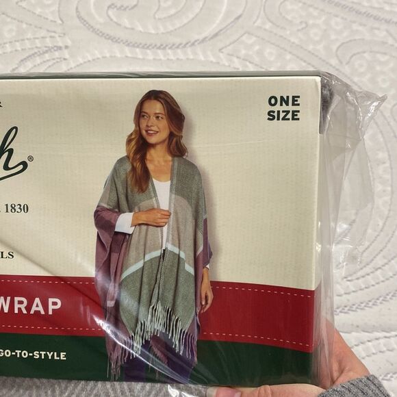 Woolrich textured plaid cozy blanket wrap with fringe trim - Picture 7 of 7